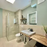 Rooftop Apartment,business Trip,fast Internet Schönefeld